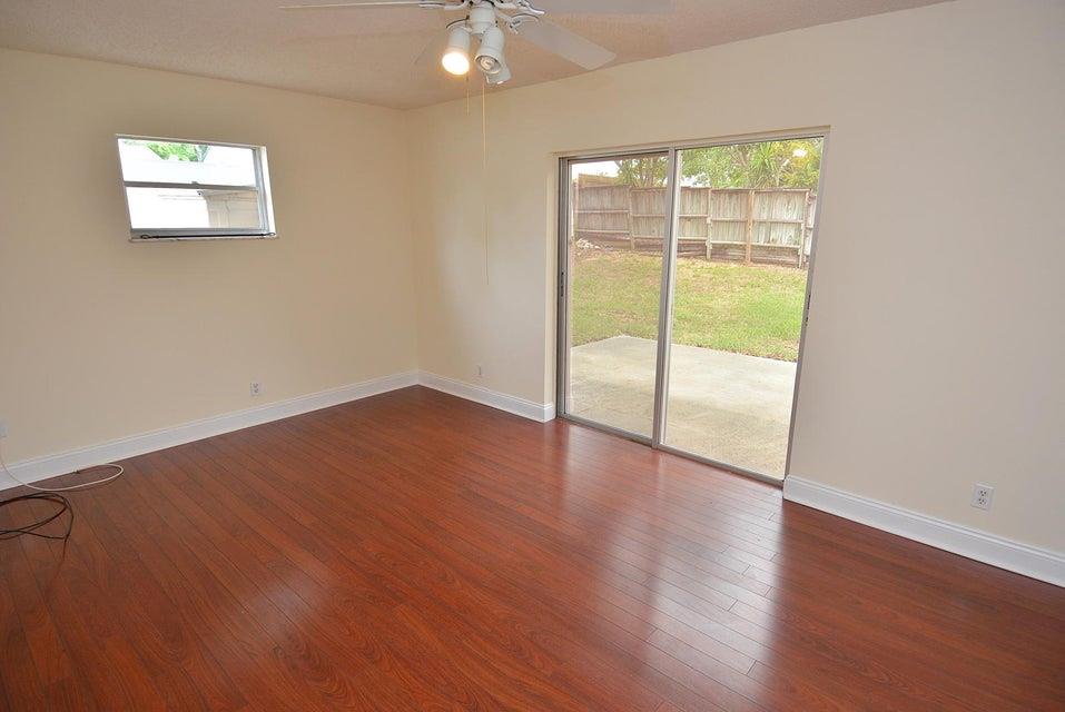 HOBE HEIGHTS - Residential