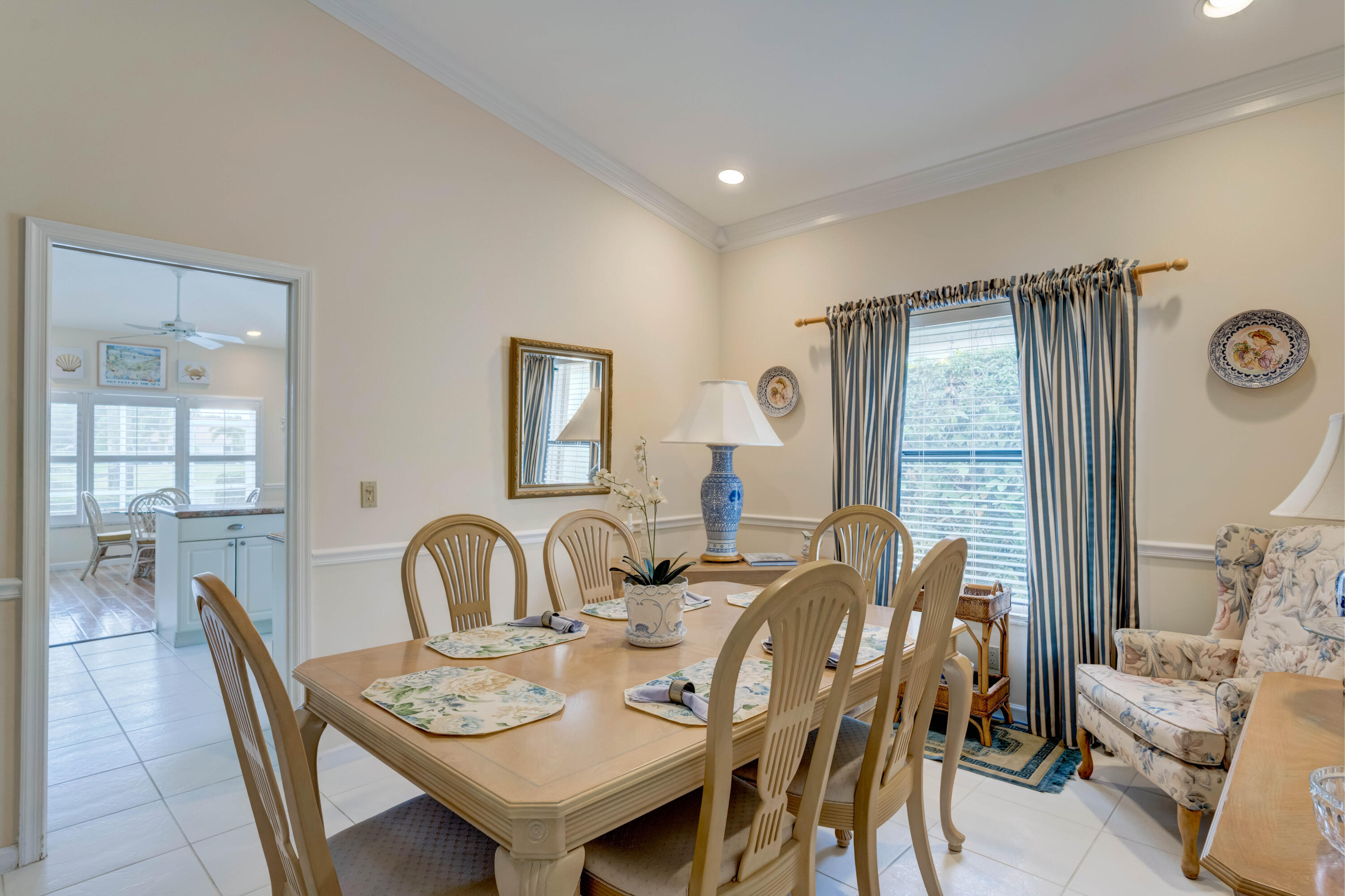 LANTERN BAY AT JONATHANS LANDING - Residential Lease