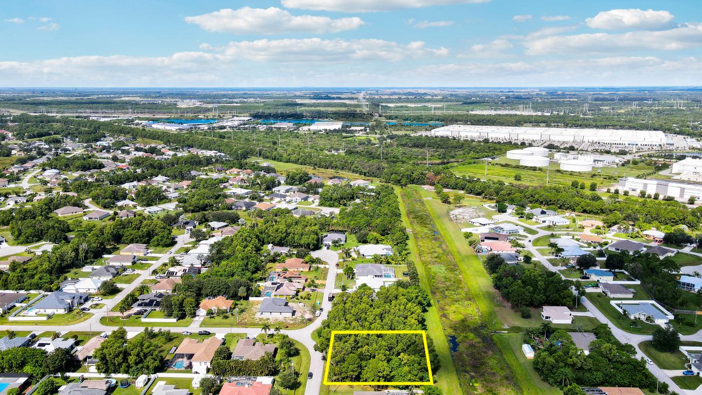 PORT ST LUCIE SECTION 47 - Land