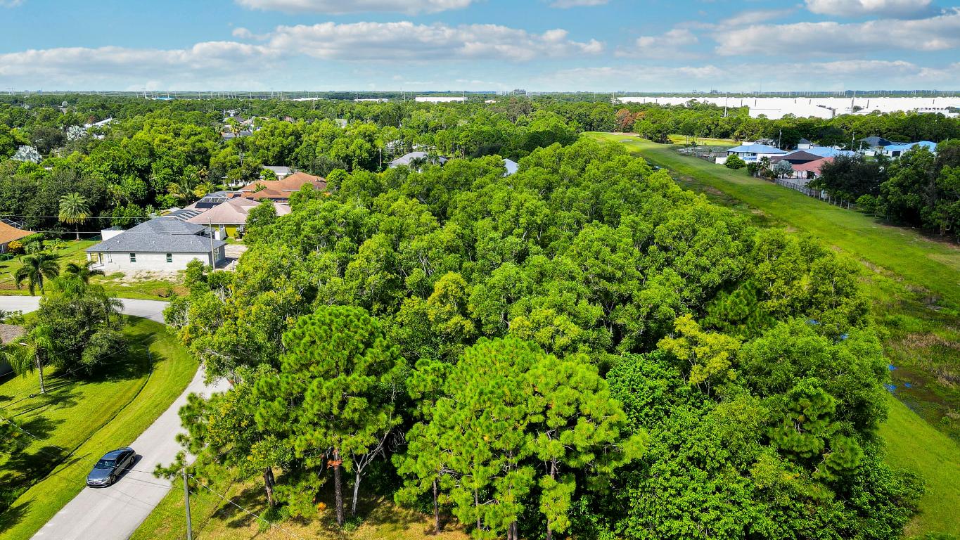 PORT ST LUCIE SECTION 47 - Land