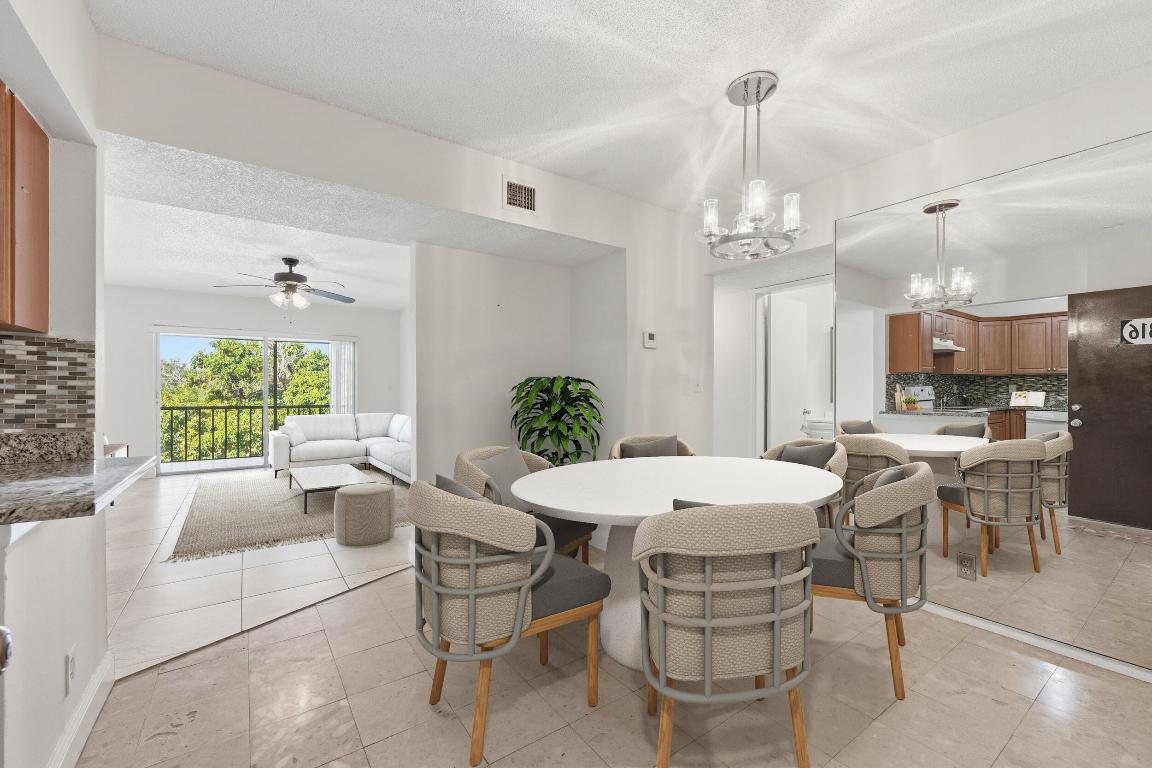 CASA DEL RIO CONDO - Residential