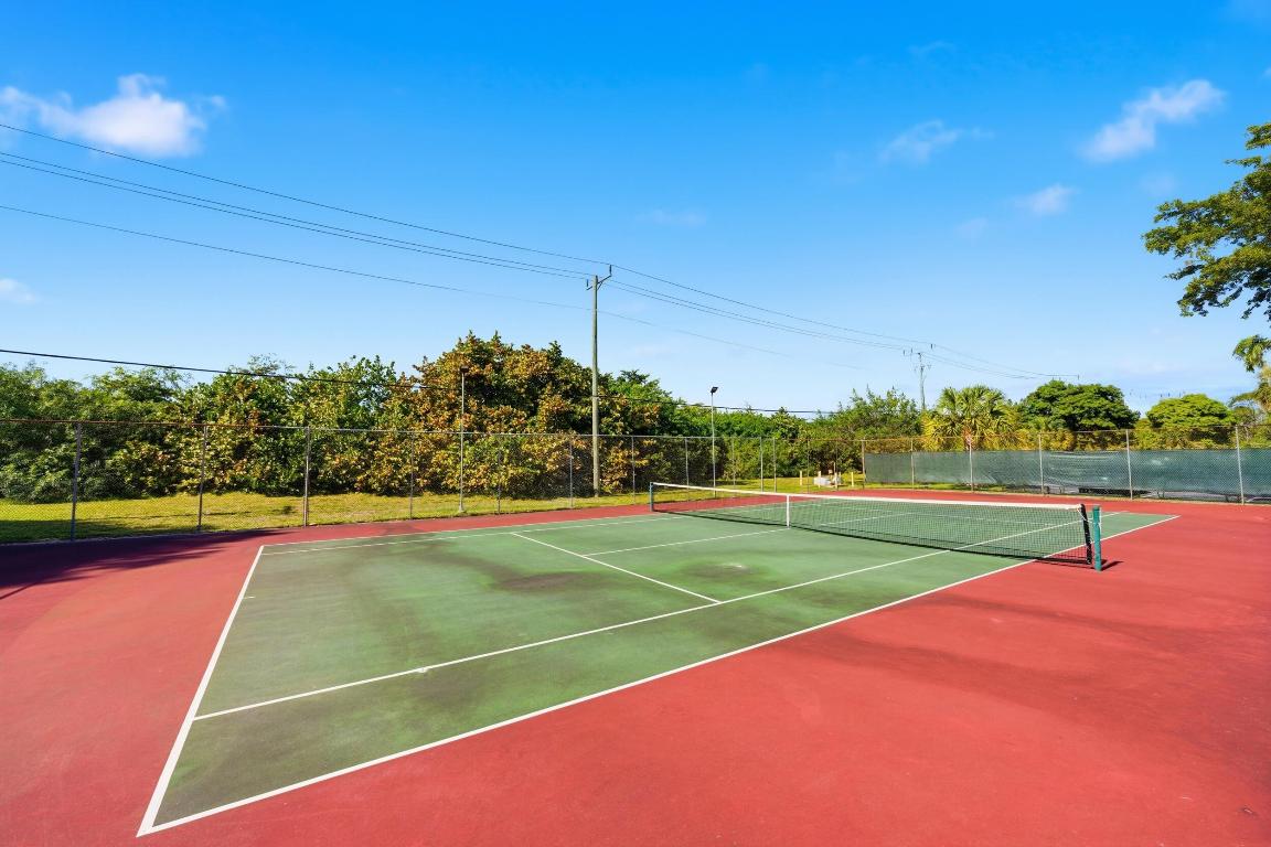 CASA DEL RIO CONDO - Residential