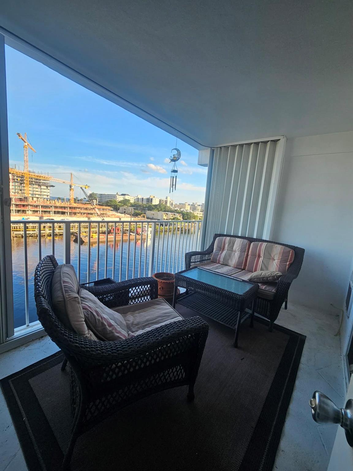 MASSACHUSETTS APTS CONDO - Residential