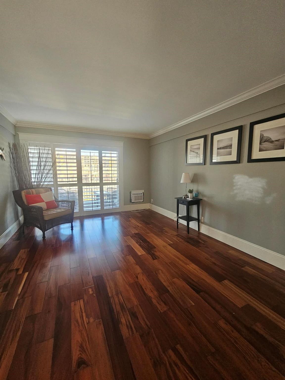 MASSACHUSETTS APTS CONDO - Residential