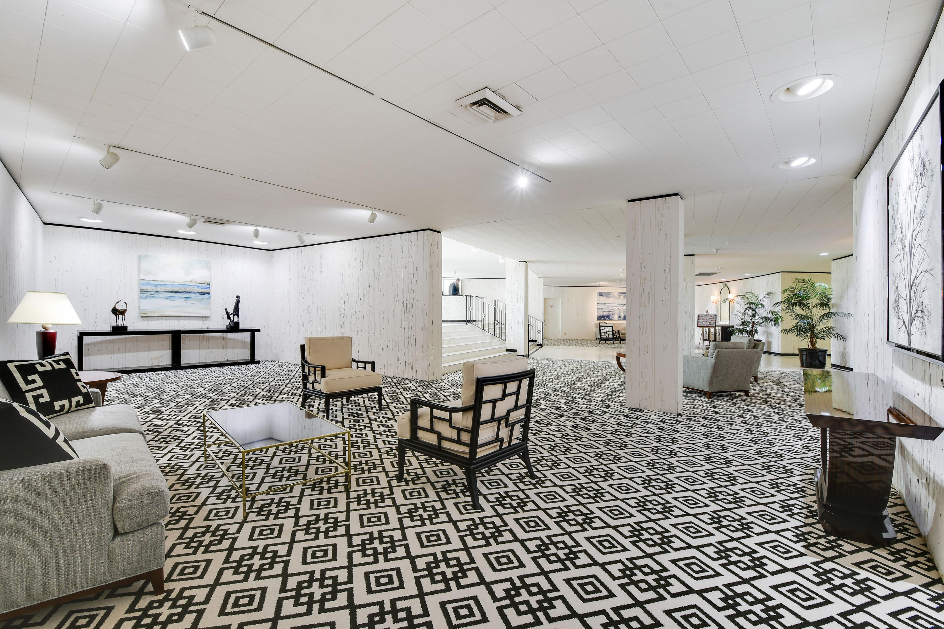 TWENTY TWO NINETY FIVE SOUTH OCEAN BLVD - Residential