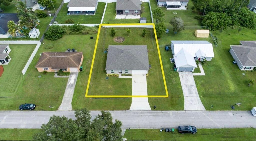Photo of 479 SW Sw Holden Ter, Port Saint Lucie, FL 34984 (MLS # R11169189)