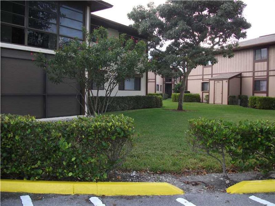 R E D U C E D!! R E D U C E D!!Come and enjoy this immaculately kept; extremely bright 2BR/2BA Condo. Unit boasts a serene garden view from a very spacious screened patio. Mint condition with newer A/C, refrigerator and full size washer/dryer. Newly insta lled carpet and freshly painted in neutral colors.  24-hour security gated community. Enjoy the numerous activities Kings Point offers. Clubhouse Deed will be paid off at Closing hence lower maintenance. Association represents itself as 55+.