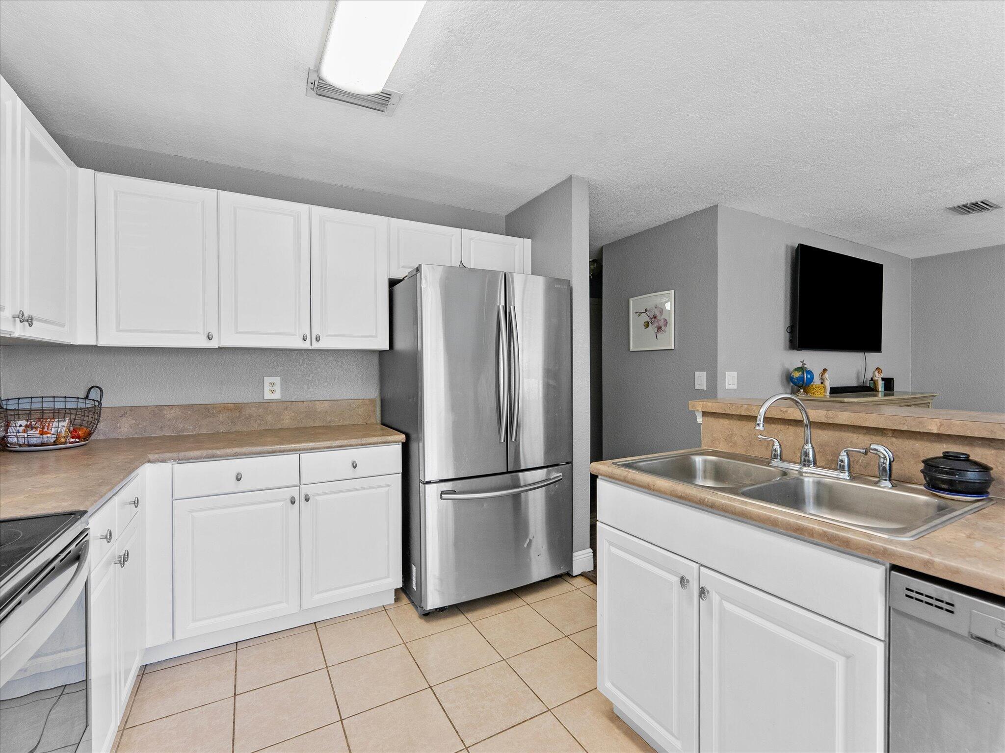 LIBERTY BAY - Residential