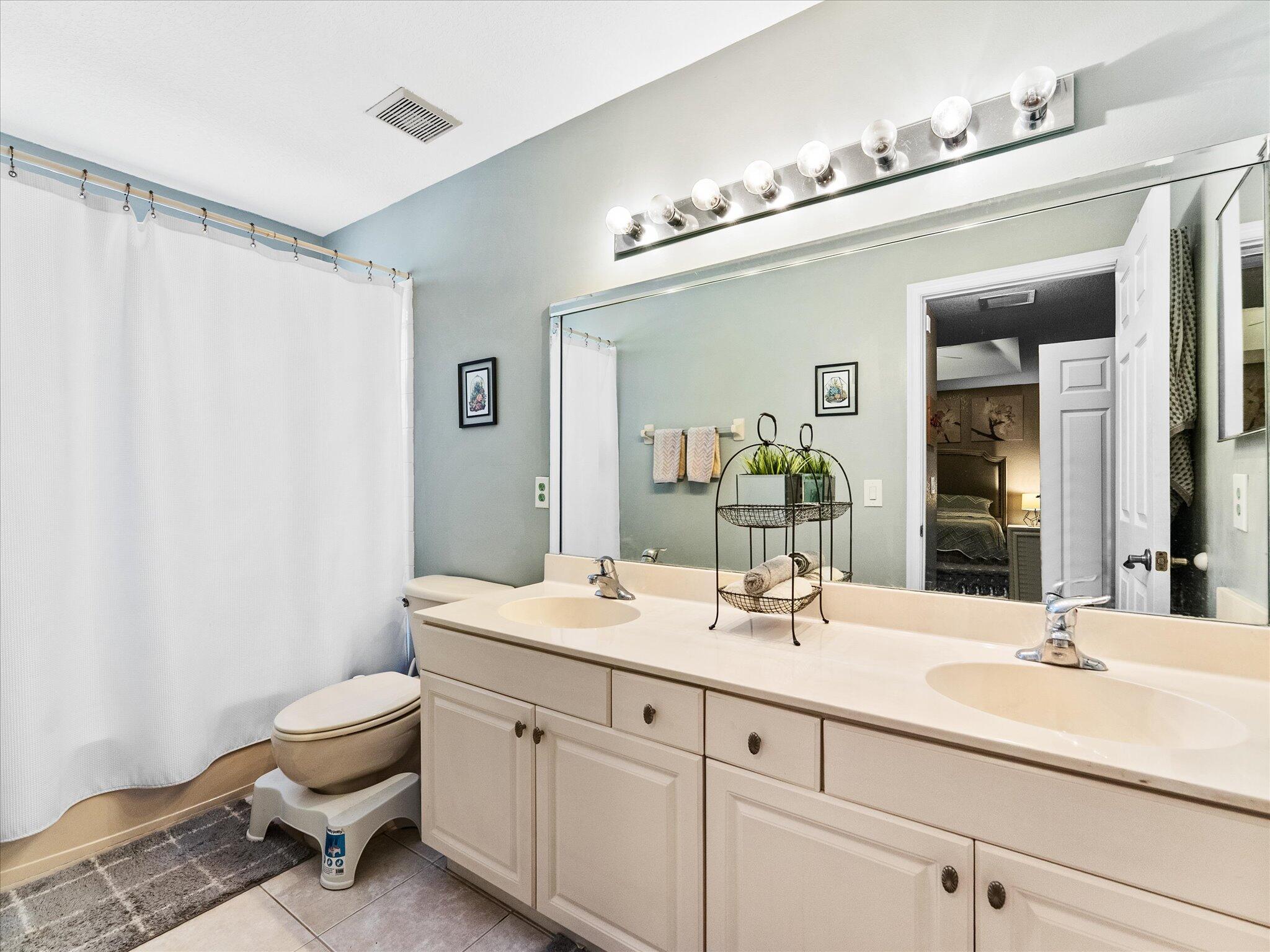 LIBERTY BAY - Residential