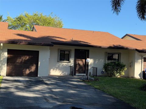 6711 S Parkway Drive 2-10 Pompano Beach FL 33068