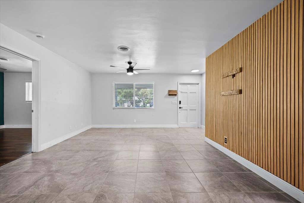 Photo of 3130 Capri Road, Palm Beach Gardens, FL 33410 (MLS # B26051454)