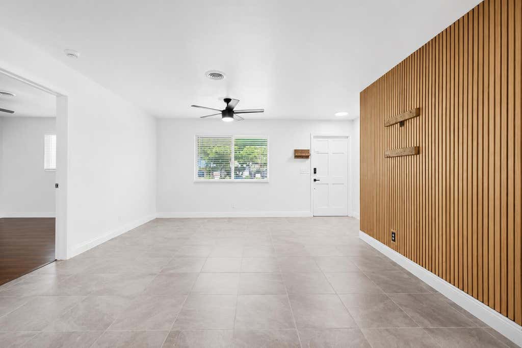 Photo of 3130 Capri Road, Palm Beach Gardens, FL 33410 (MLS # B26051454)