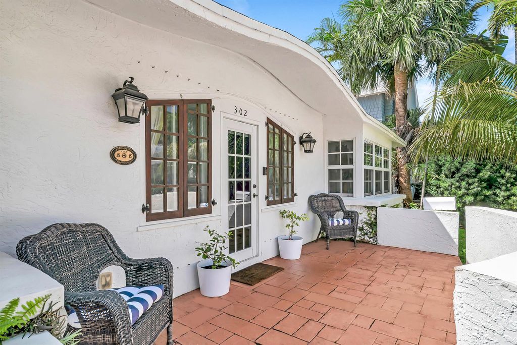 Photo of 302 Wildermere Road, West Palm Beach, FL 33401 (MLS # R11133911)