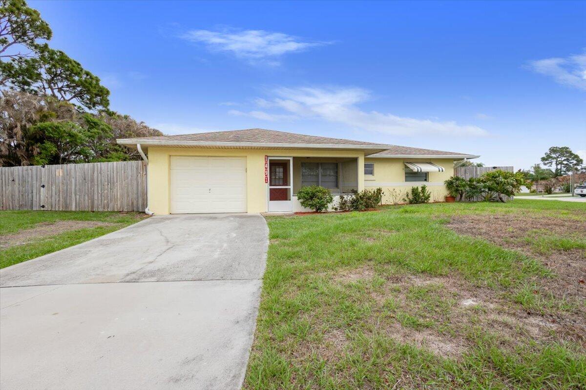 PORT ST LUCIE SECTION 3 - Residential