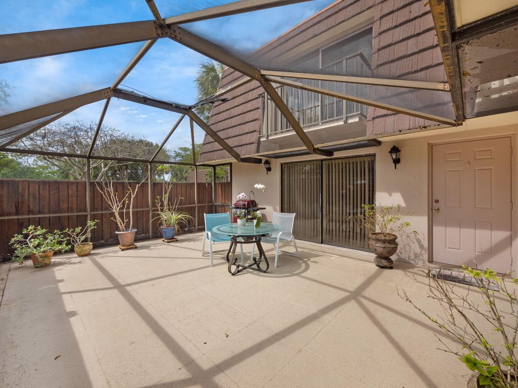 Photo of 1204 12th Court, Jupiter, FL 33477 (MLS # R10972483)