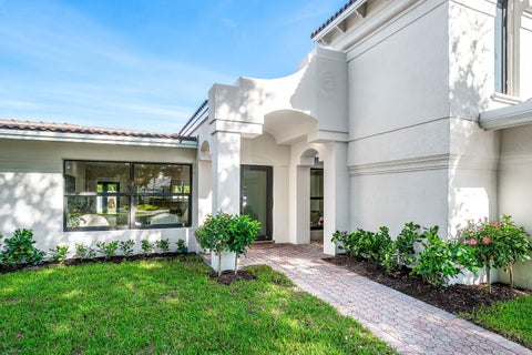 Tiny photo for 2651 NE 49th Street, Lighthouse Point, FL 33064 (MLS # B26083279)