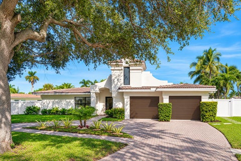 Tiny photo for 2651 NE 49th Street, Lighthouse Point, FL 33064 (MLS # B26083279)