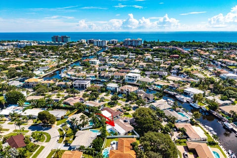 Tiny photo for 2651 NE 49th Street, Lighthouse Point, FL 33064 (MLS # B26083279)