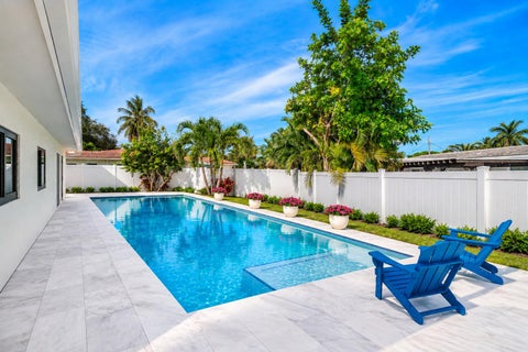 Tiny photo for 2651 NE 49th Street, Lighthouse Point, FL 33064 (MLS # B26083279)