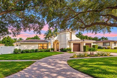 Tiny photo for 2651 NE 49th Street, Lighthouse Point, FL 33064 (MLS # B26083279)