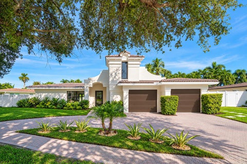 Tiny photo for 2651 NE 49th Street, Lighthouse Point, FL 33064 (MLS # B26083279)