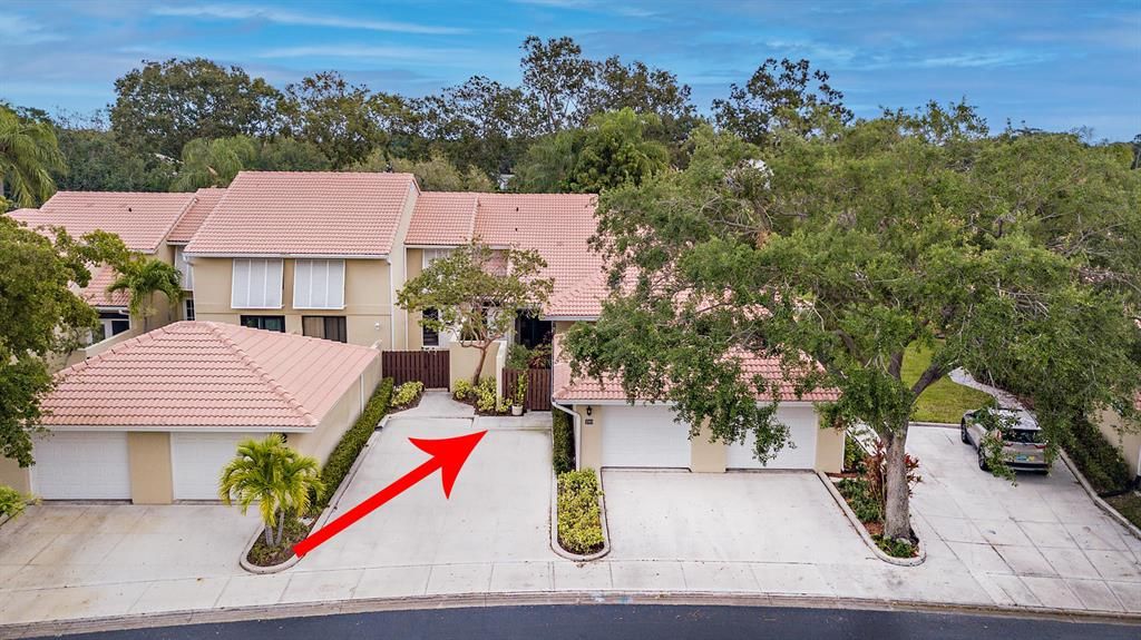 Photo of 245 Old Meadow Way, Palm Beach Gardens, FL 33418 (MLS # R10711057)