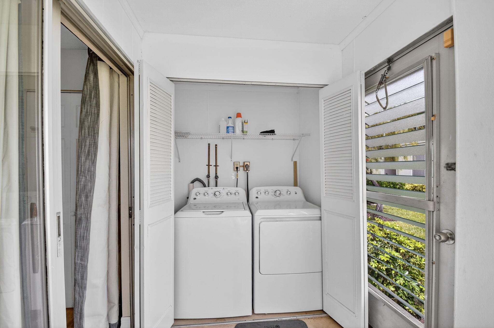 KINGS POINT MONACO CONDOS - Residential