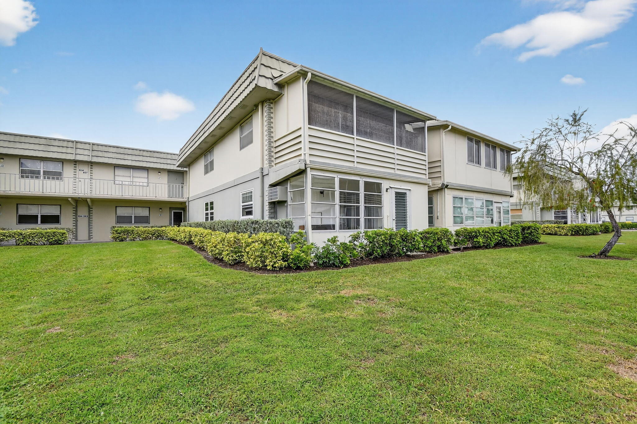 KINGS POINT MONACO CONDOS - Residential