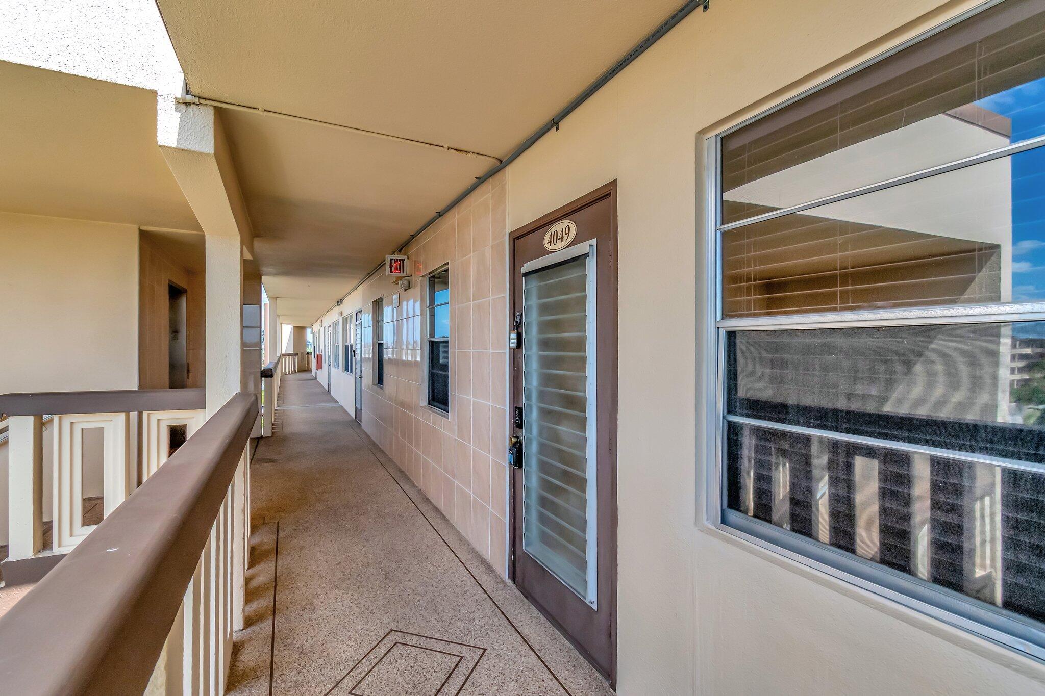 4049 Wolverton C