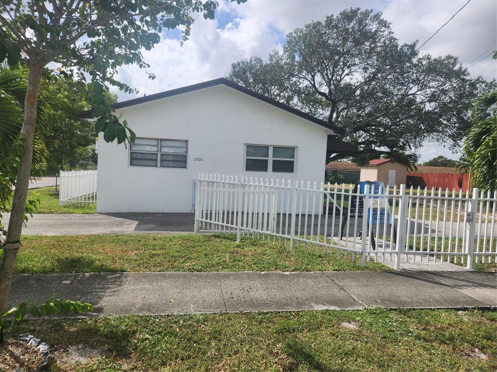 Photo of 1000 Foster Road, Hallandale Beach, FL 33009 (MLS # B26038527)