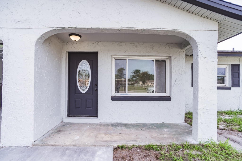 Photo of 117 Gotham Drive, Fort Pierce, FL 34946 (MLS # F10417493)