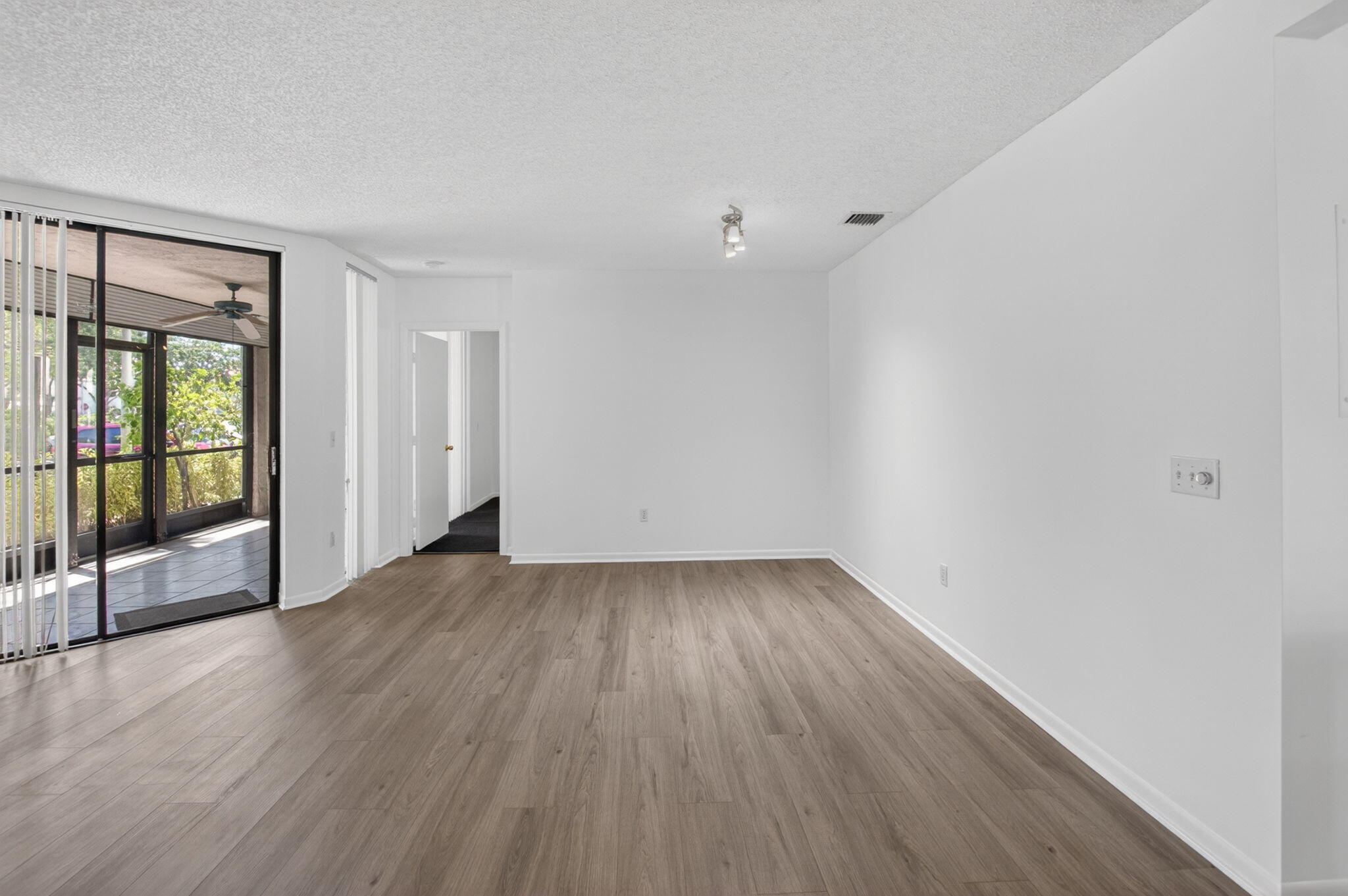 PLATINA / BELLAVISTA VILLAGE - Residential
