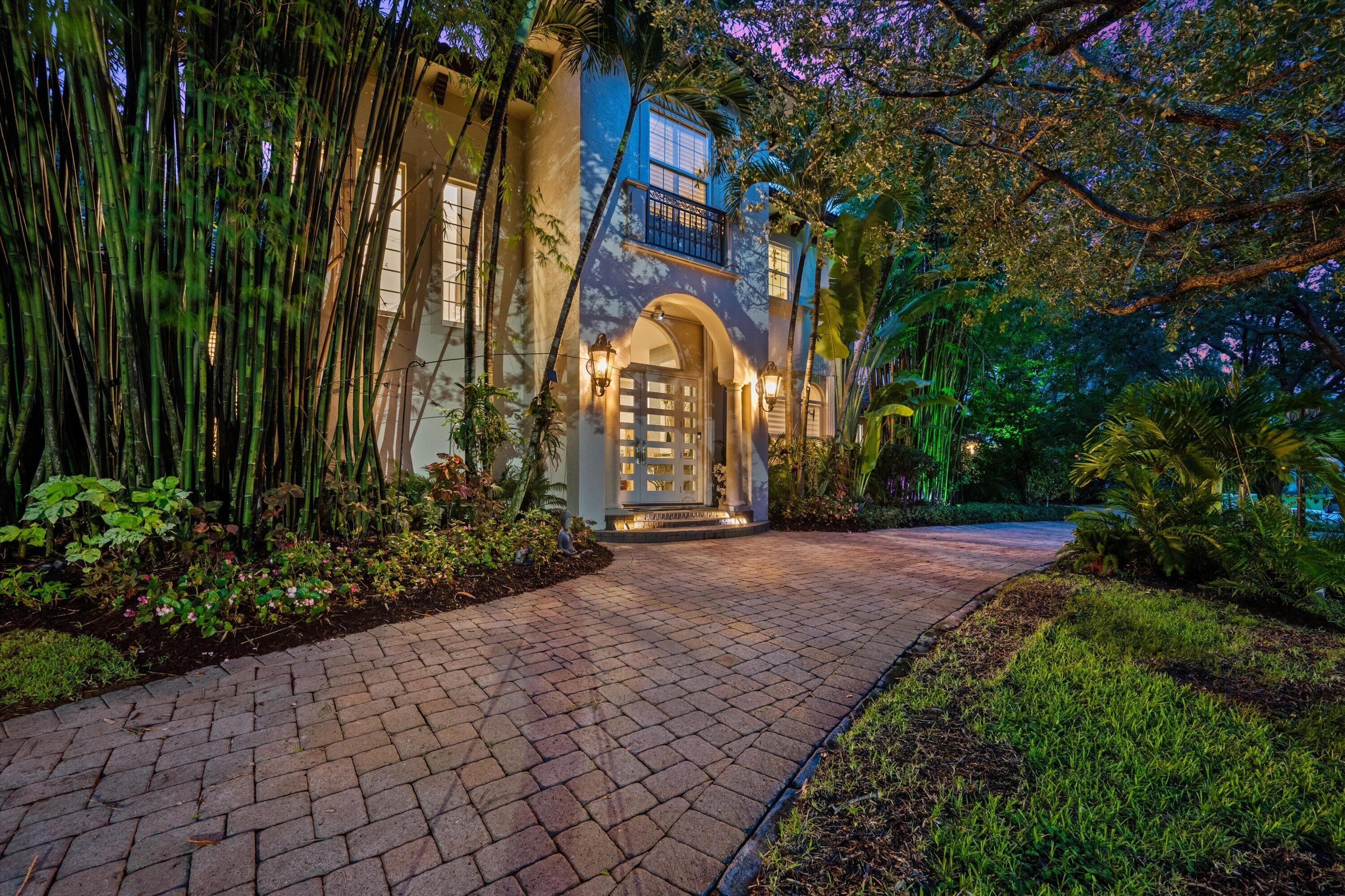 4699 Gleneagles Drive