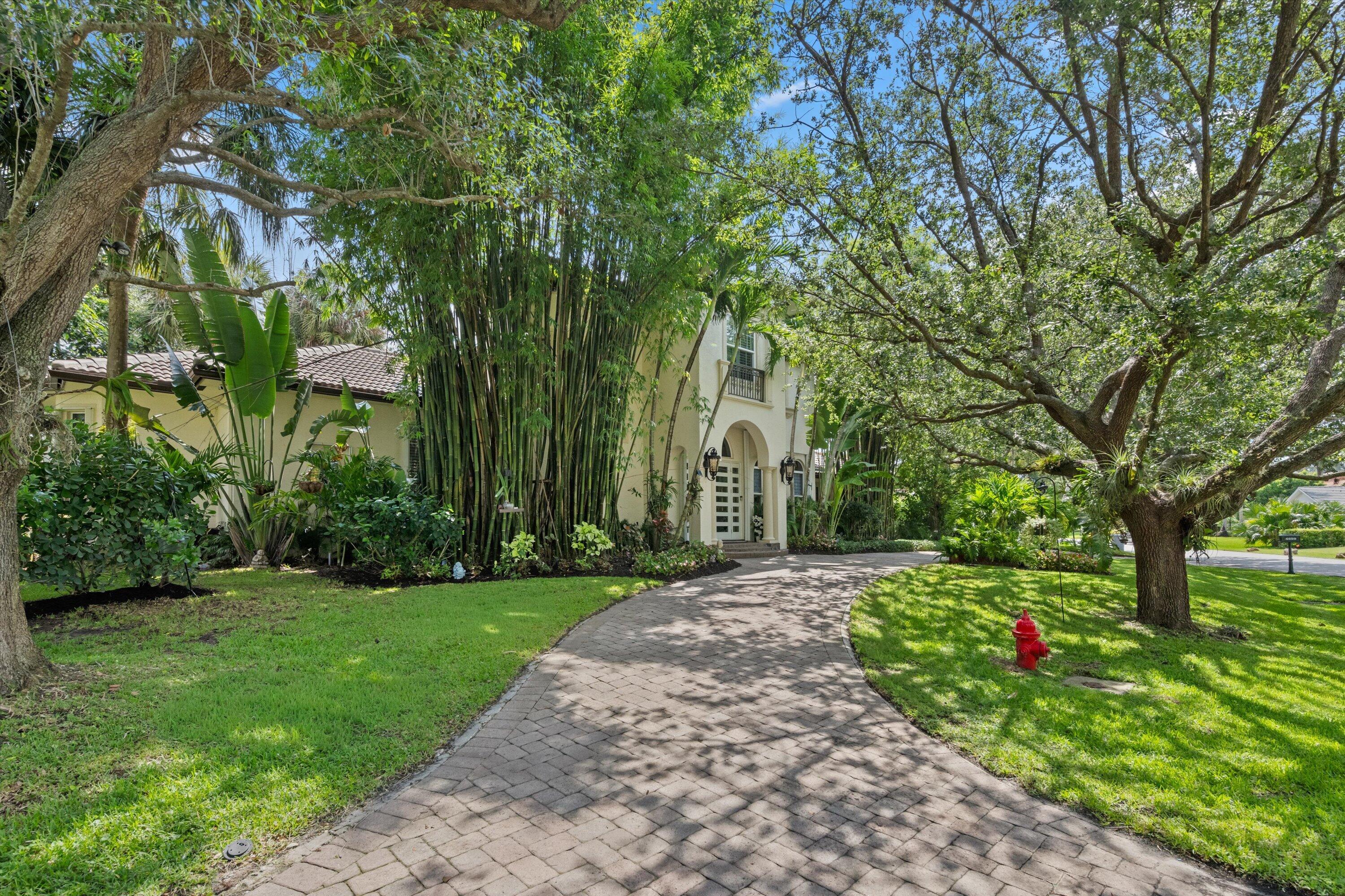 4699 Gleneagles Drive