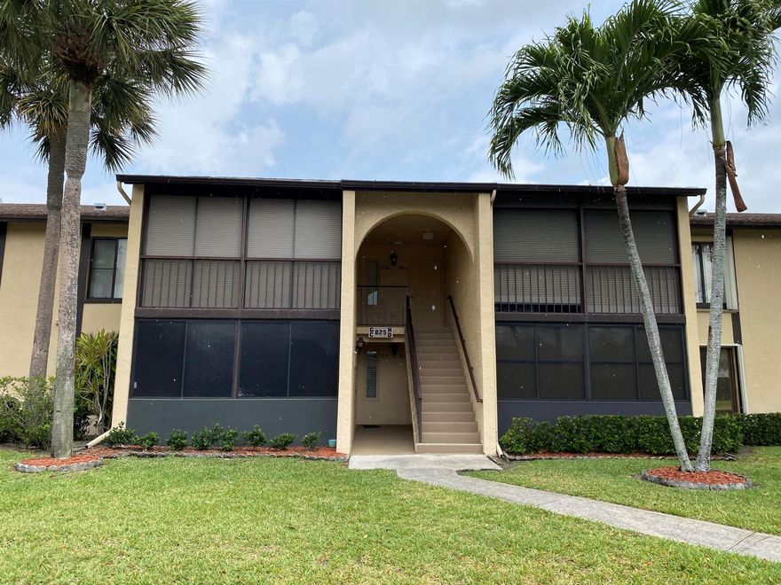 Unit located on 1st floor 2Beds and 2 Baths, Ceramic and tile, walking closet, Laundry room inside the unit with large washer & dryer, community pool, tennis court, club house and picnic areas, rent include water & basic cable