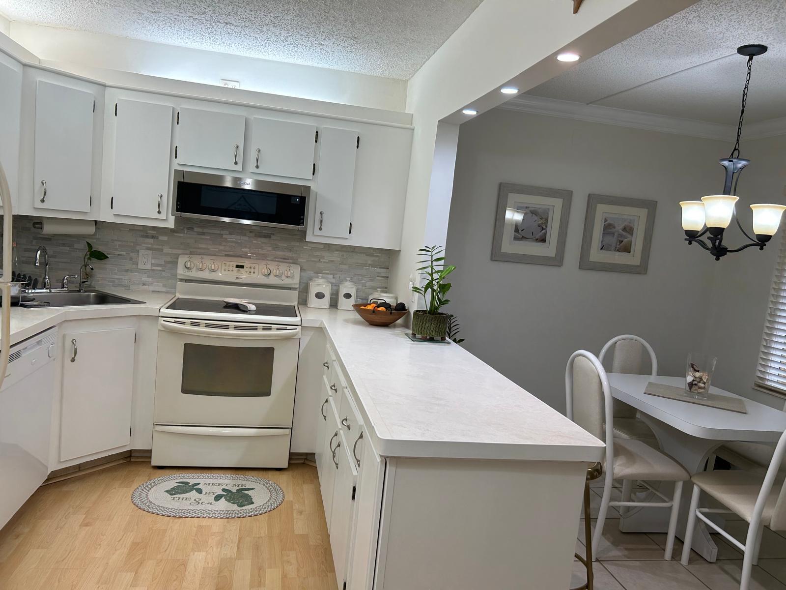 PINE RIDGE NORTH VILLAGE - Residential Lease