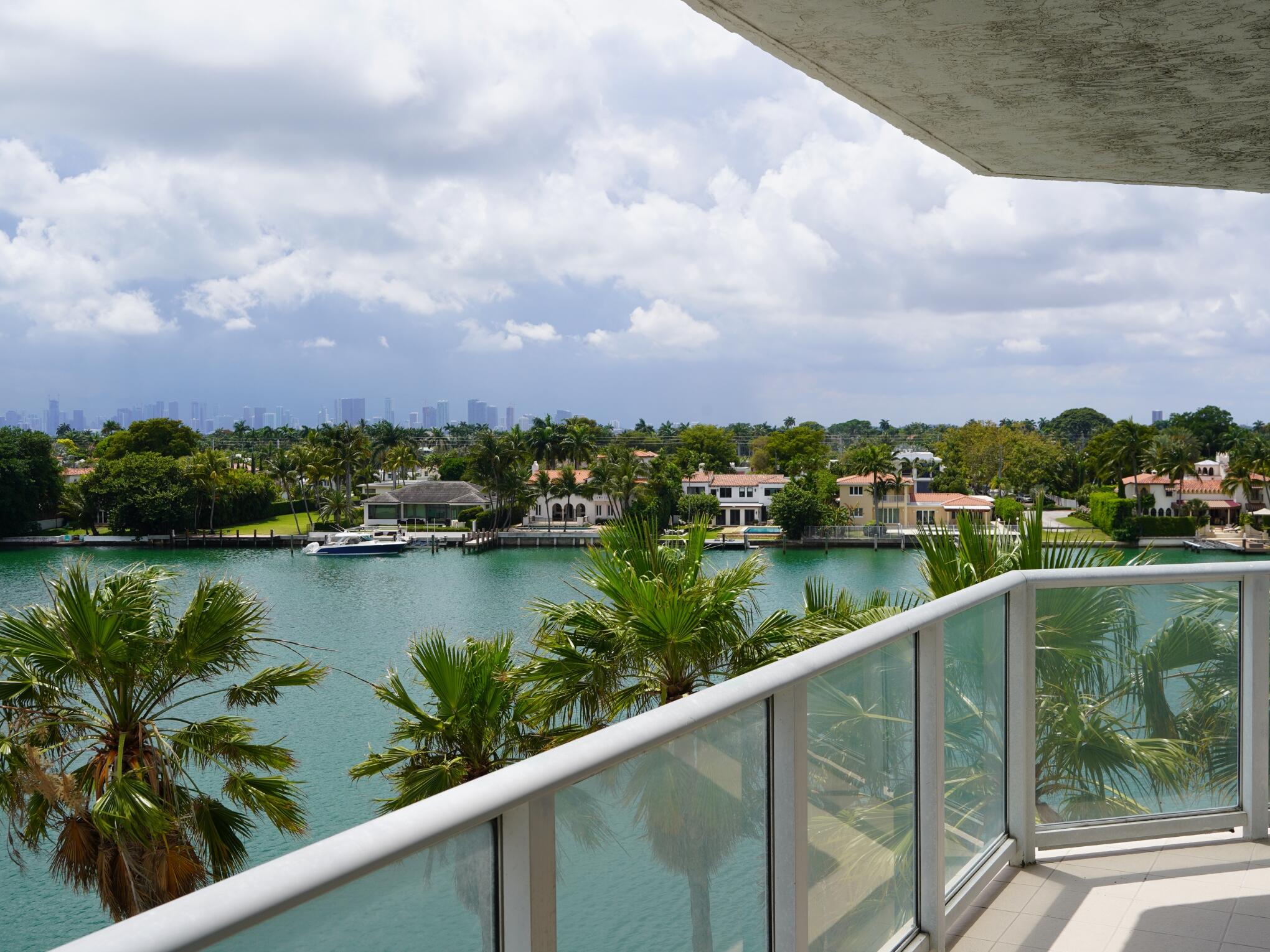 THE GRANDVIEW CONDO - Residential