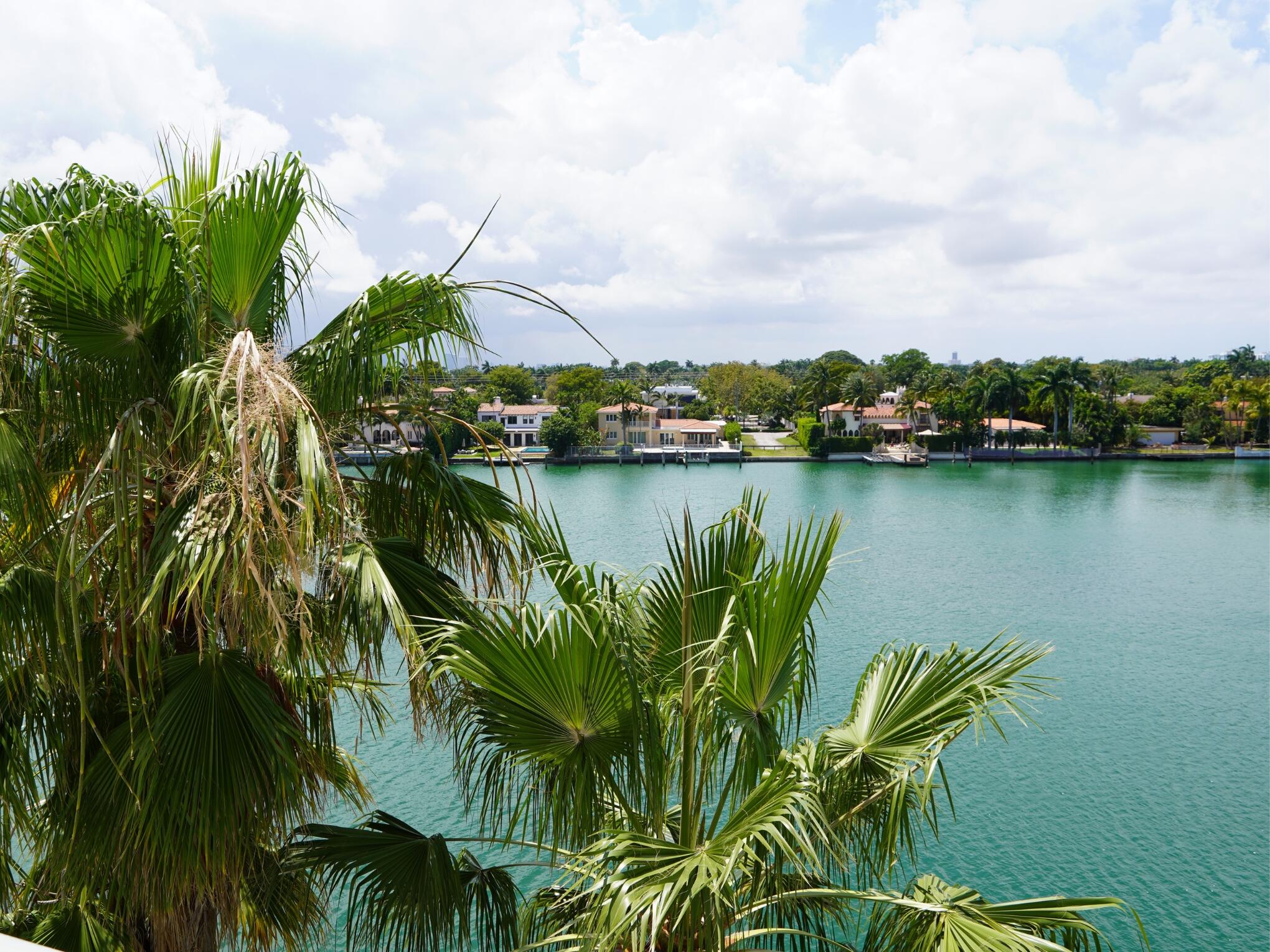 THE GRANDVIEW CONDO - Residential