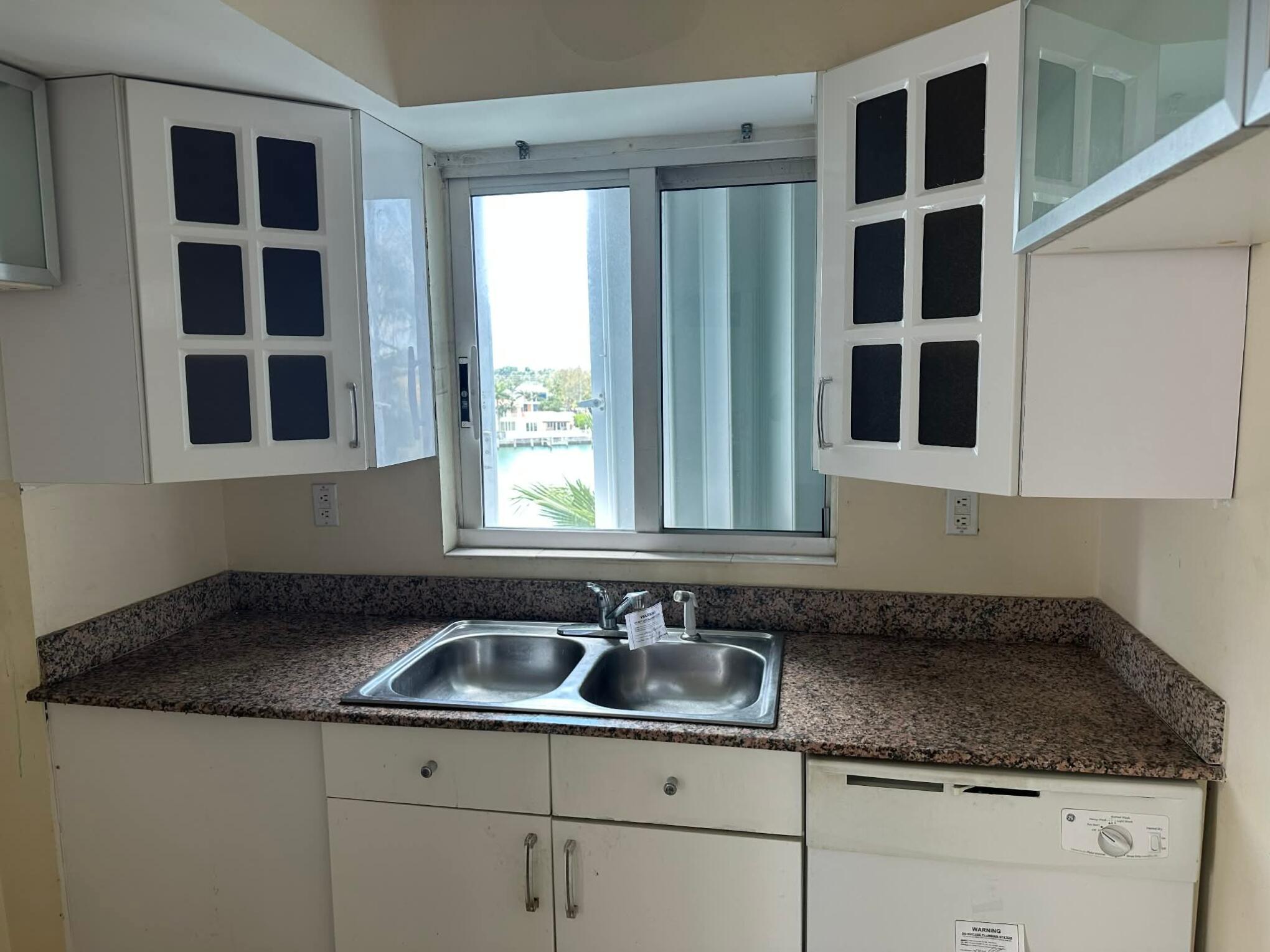 THE GRANDVIEW CONDO - Residential