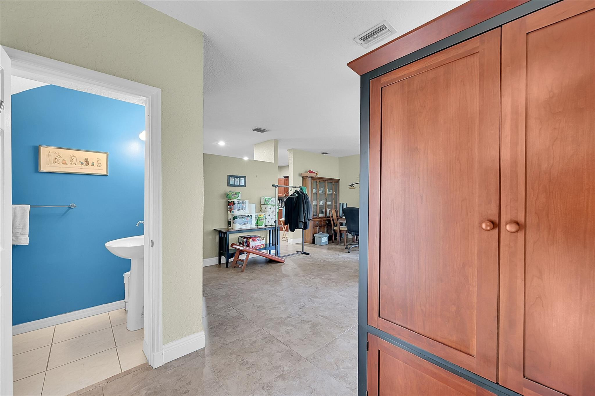 Hollywood Gardens 6-21 B - Residential