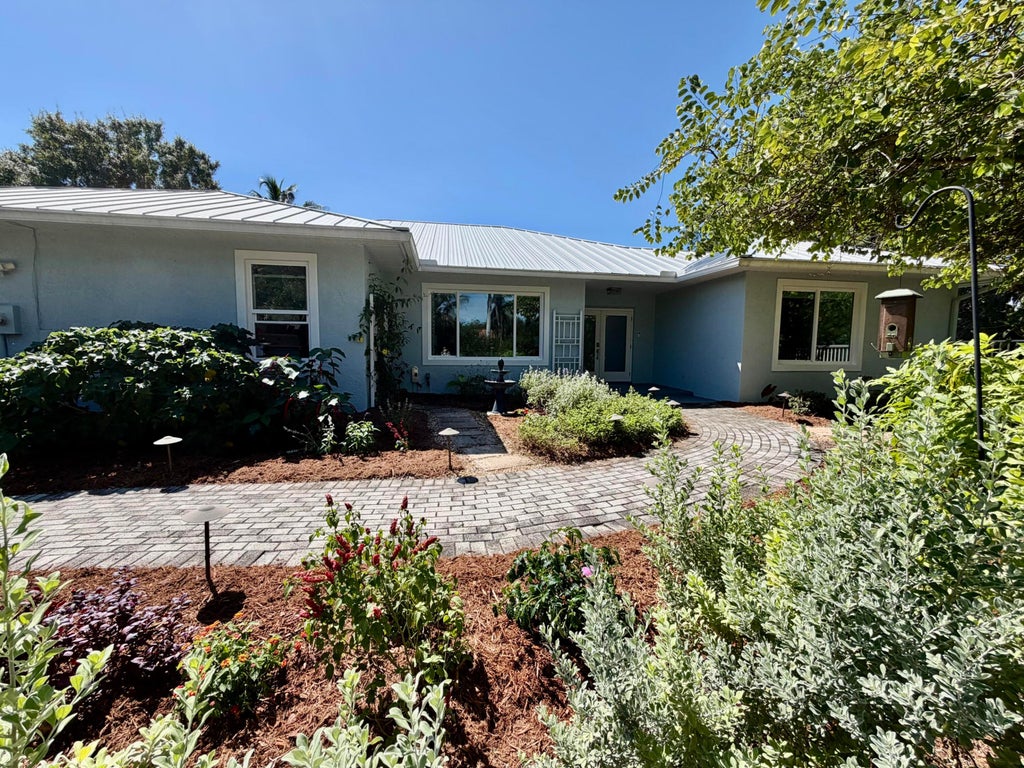 Photo of 2718 NW FLORIDA Avenue, Stuart, FL 34994 (MLS # B26081268)