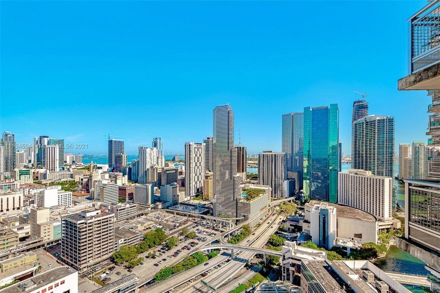 Great rental opportunity. Breathtaking bay and downtown views from the 37th floor, the unit boasts granite countertops, travertine floors and bathroom, stainless steel appliances, washer and dryer, new light fixtures. Building has new lobby and amenities include pool, spa, jacuzzi, steam, state of the art fitness center, movie room, meeting room racket ball, 24 hour security, guard gate, 24 valet and much more. Minutes from Brickell City center, Mary Brickell Village, fine boutiques and restaurants. Parking space for one car. Unfurnished.