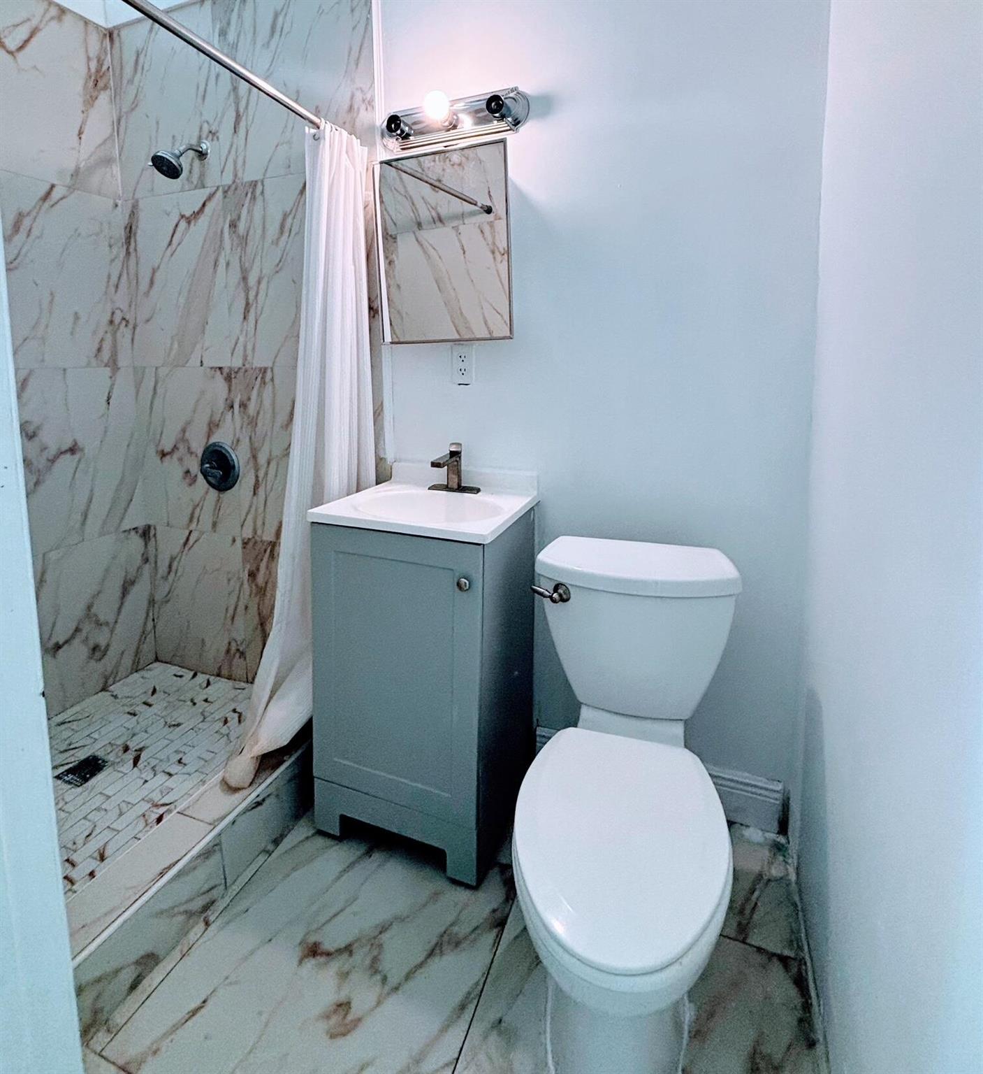 MACKLE PARK PLAT - Residential Lease