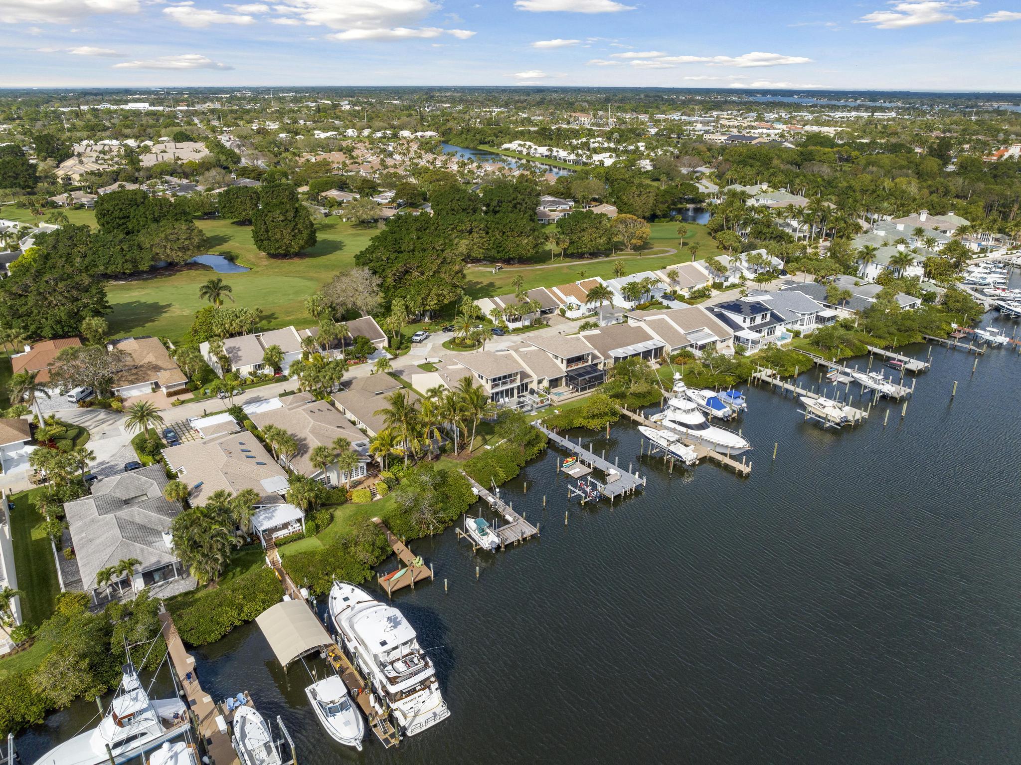 BAYTOWNE OF JONATHANS LAN - Residential