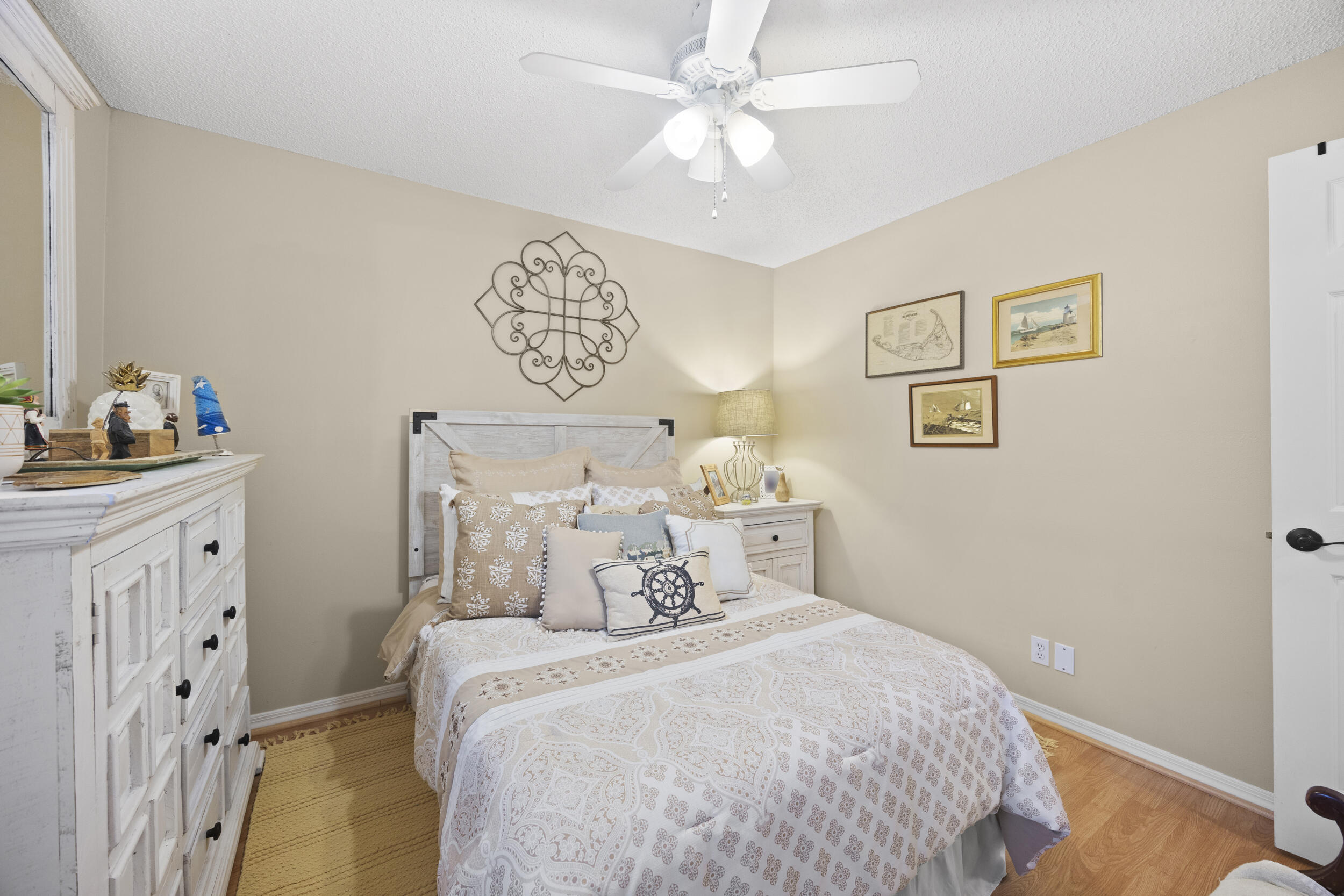 WOODS WALK 2 - Residential