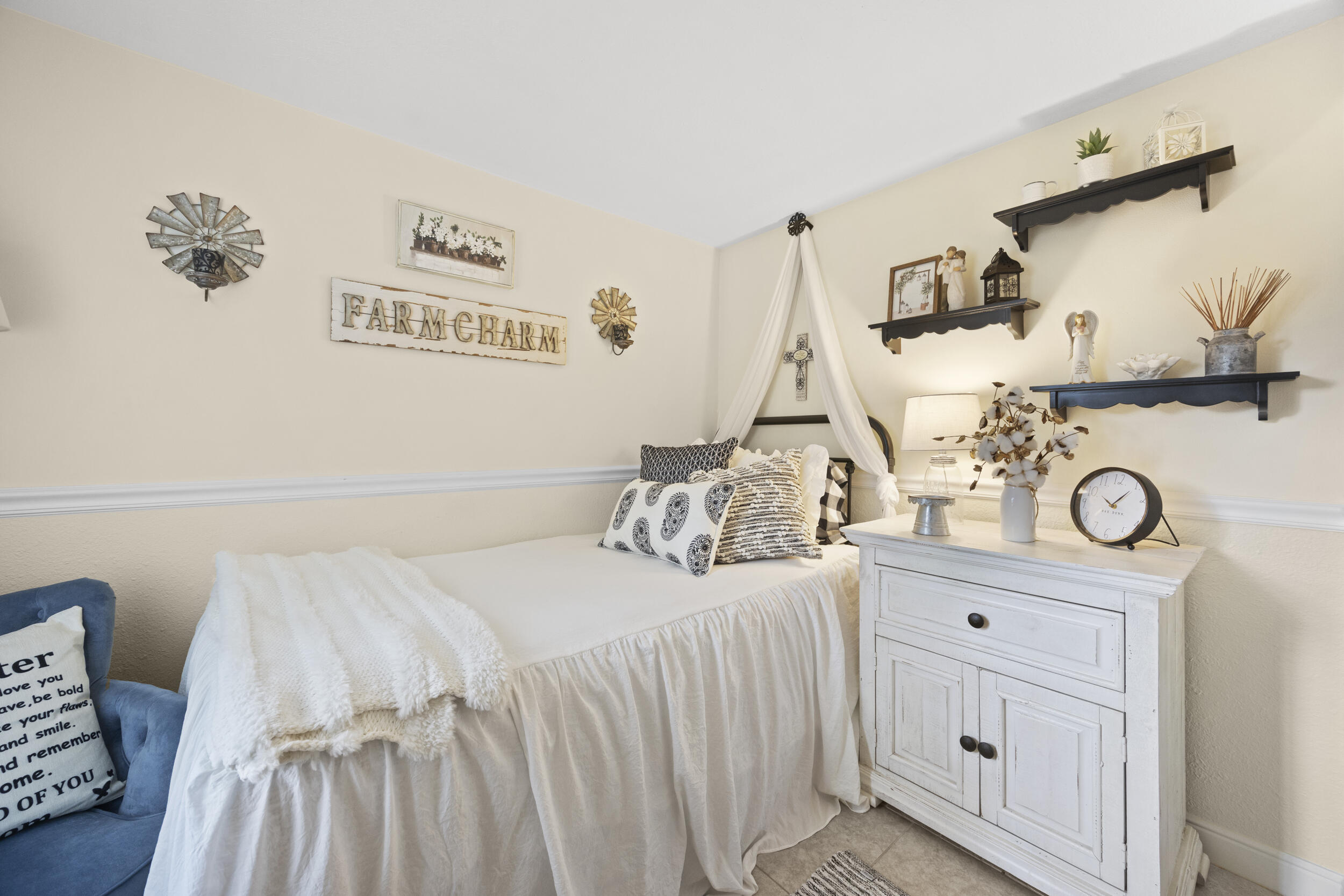 WOODS WALK 2 - Residential