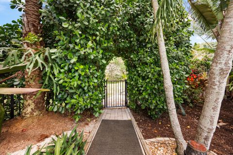 Tiny photo for 3663 Woods Walk Boulevard, Wellington, FL 33467 (MLS # B26013195)