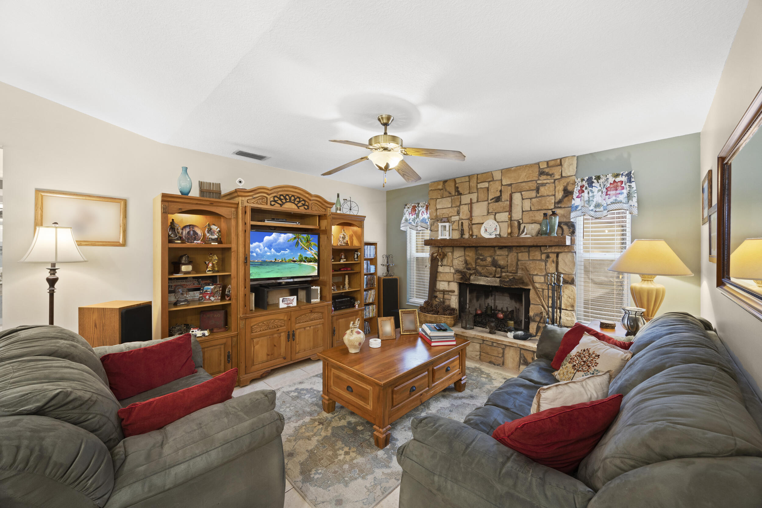 WOODS WALK 2 - Residential