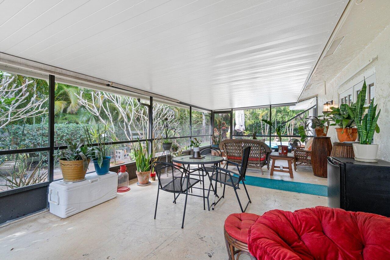 LOXAHATCHEE GROVES - Residential