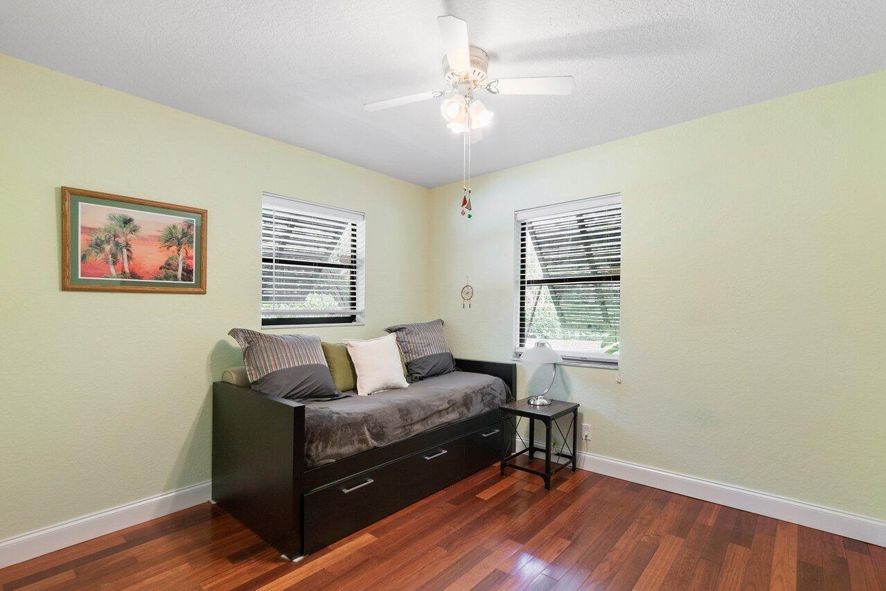 LOXAHATCHEE GROVES - Residential